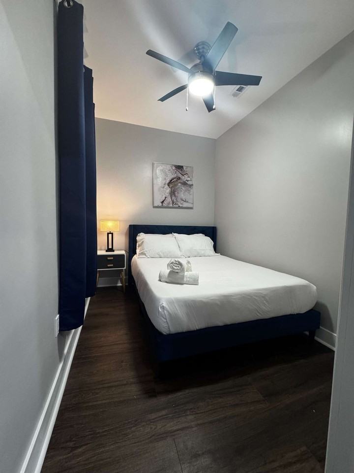 126 Bainbridge St #1472406P - Photo 5 of 7