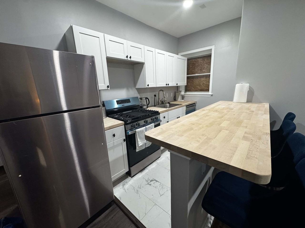 126 Bainbridge St #1472406P - Photo 7 of 7