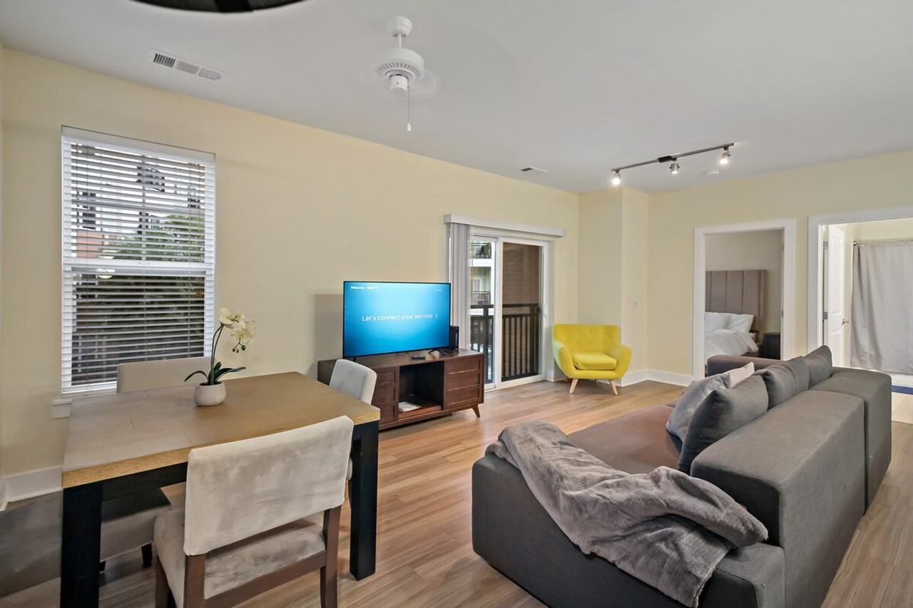 615 S Columbus St #1473417P - Photo 7 of 49