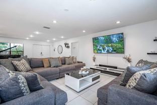 830 Sw 14th Ct - Photo 1 of 1