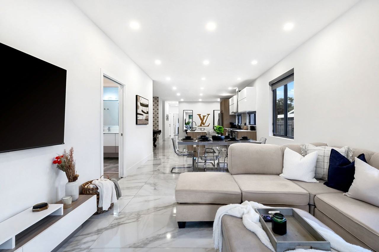 826 Southwest 14th Court - Photo 6 of 50