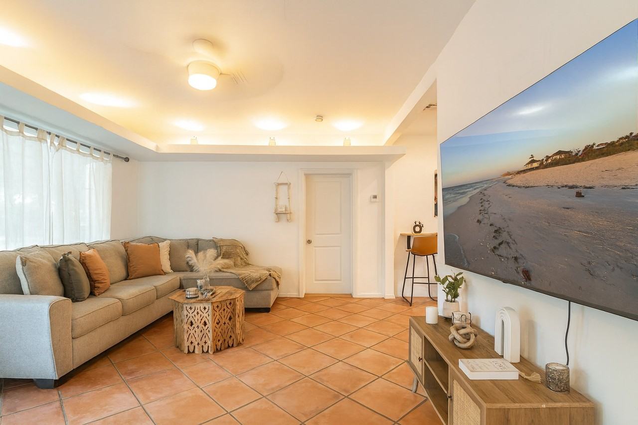 1516 Sw 8th Ave #1475643P - Photo 2 of 44