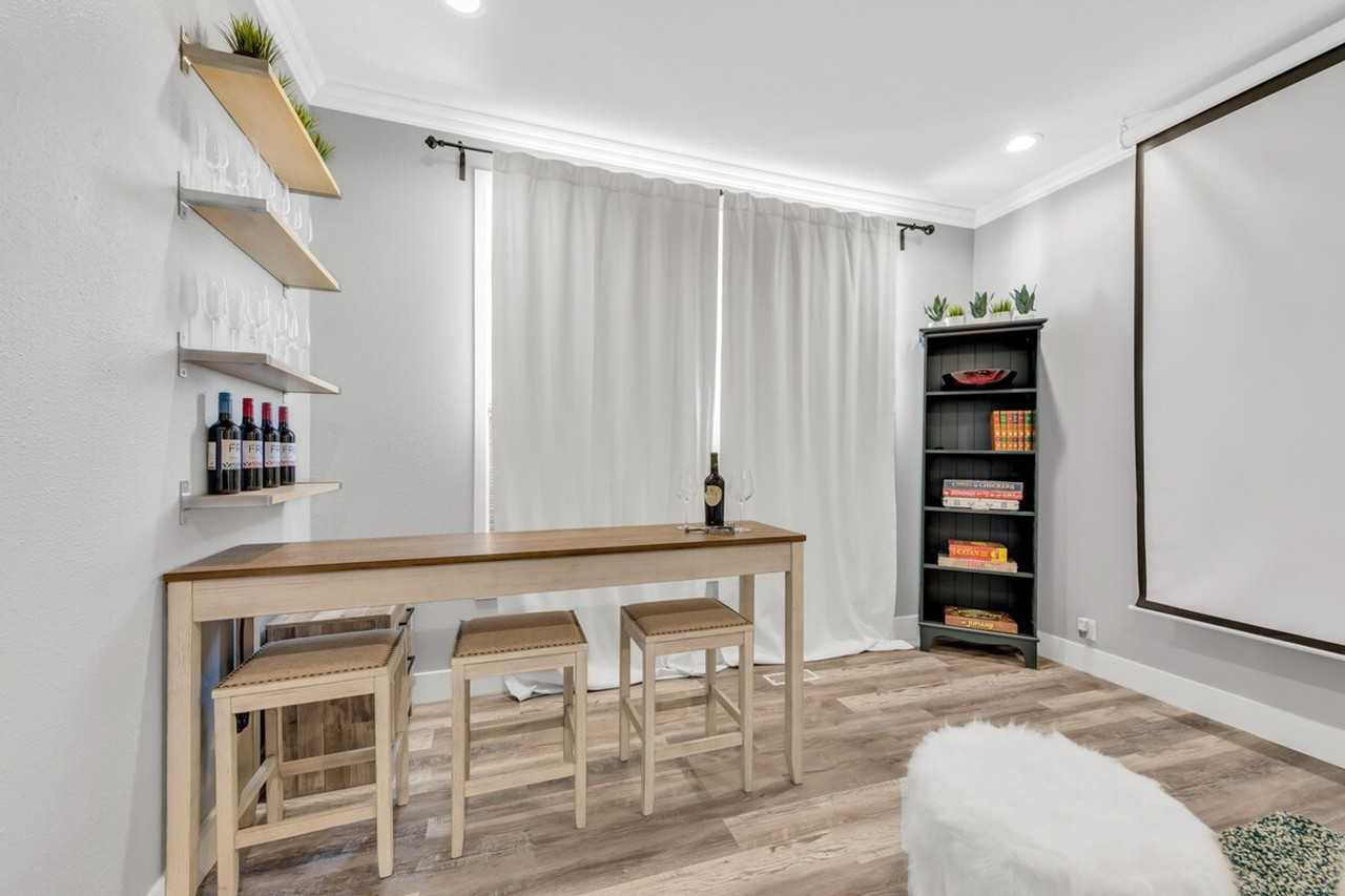 53953 S River Rd #1473537P - Photo 4 of 33