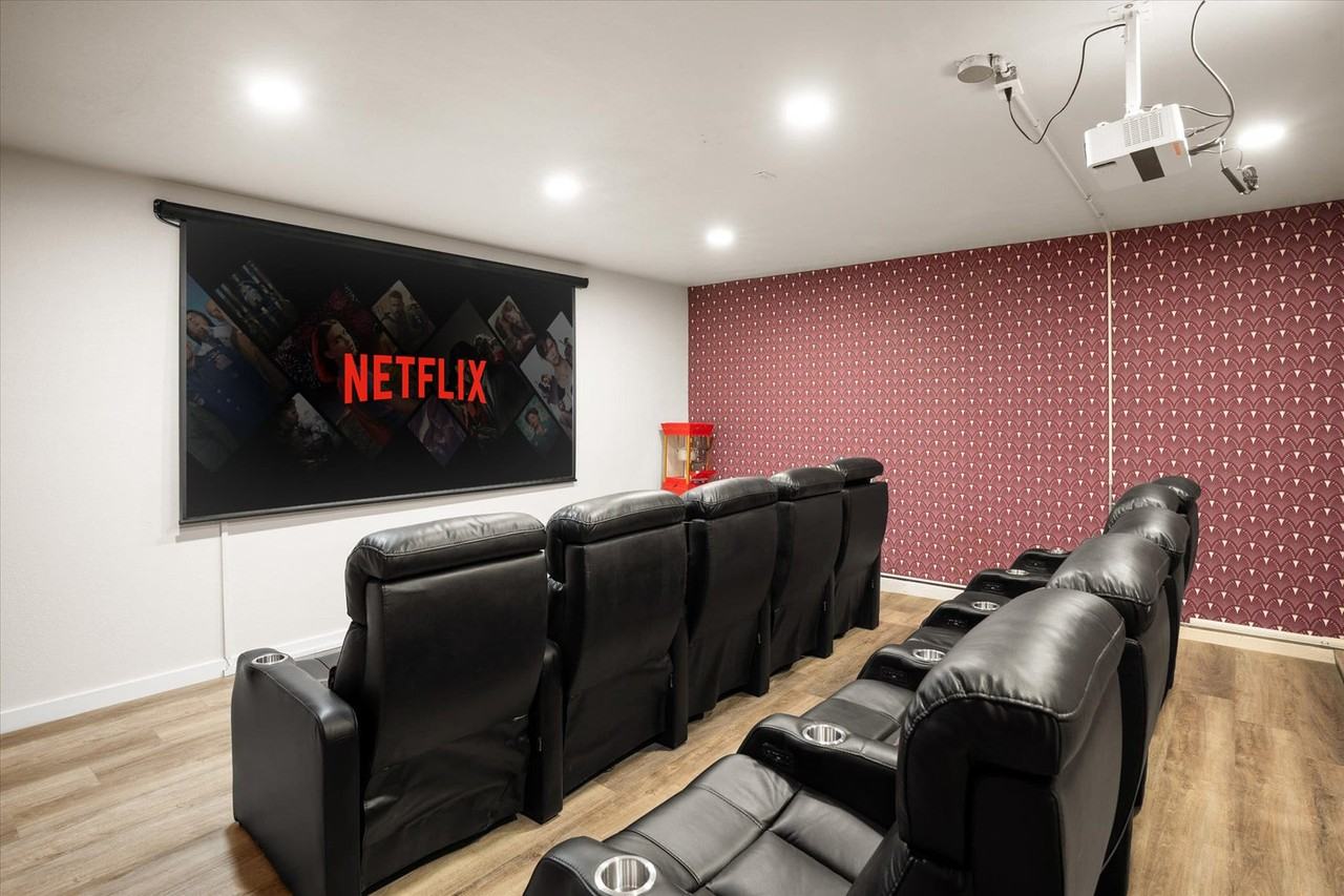 15232 N 49th St #1023320P - Photo 3 of 40