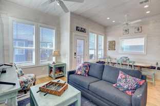 527 Sandburr Ln - Photo 1 of 1