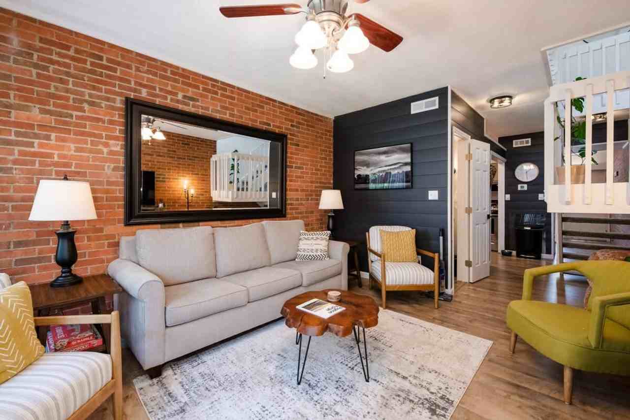 2806 Suncrest Rd #1023106P - Photo 2 of 23