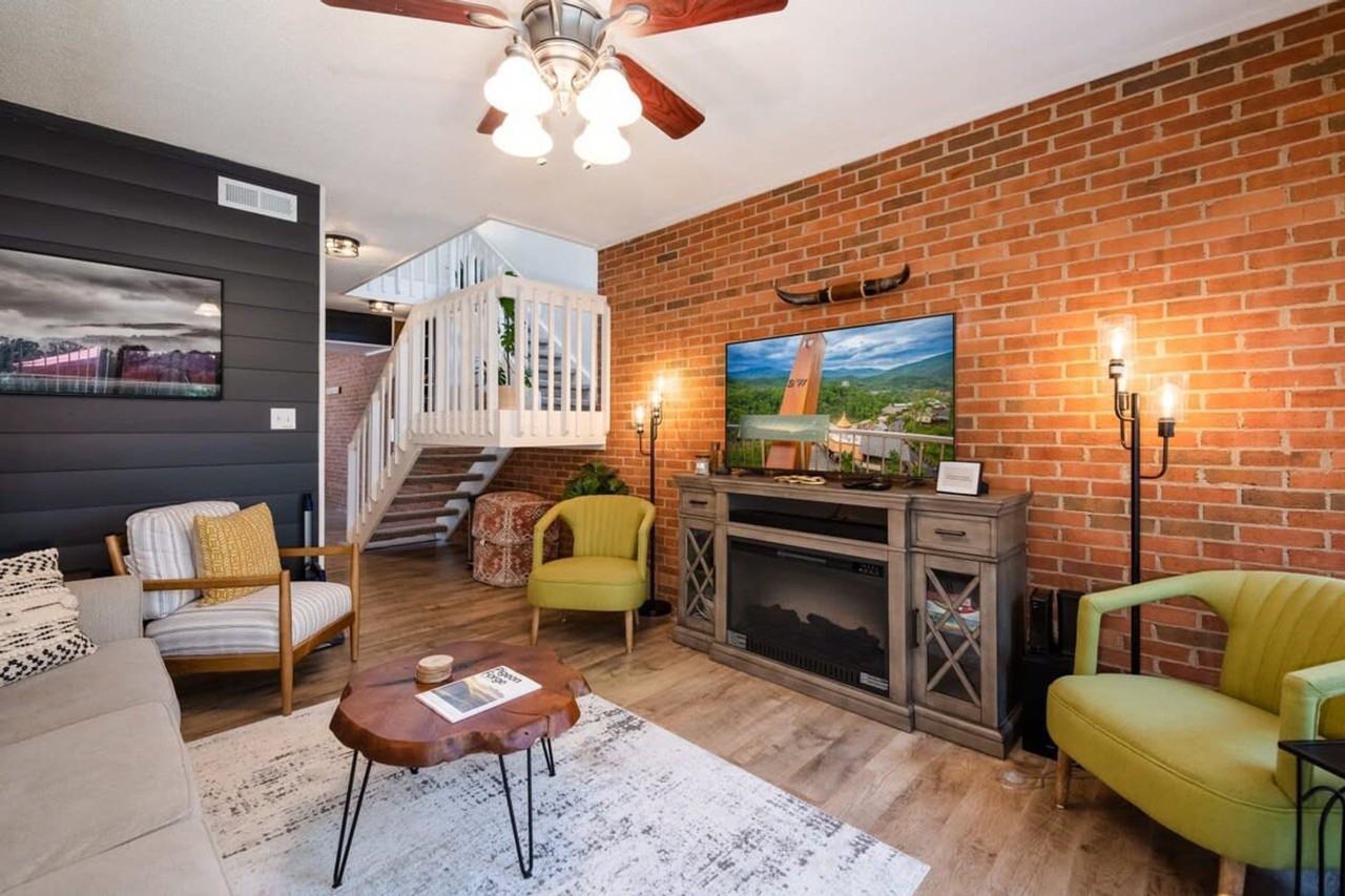 2806 Suncrest Rd #1023106P - Photo 3 of 23