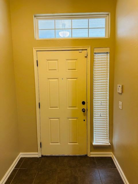 1009 Harvest Drive - Photo 2 of 25