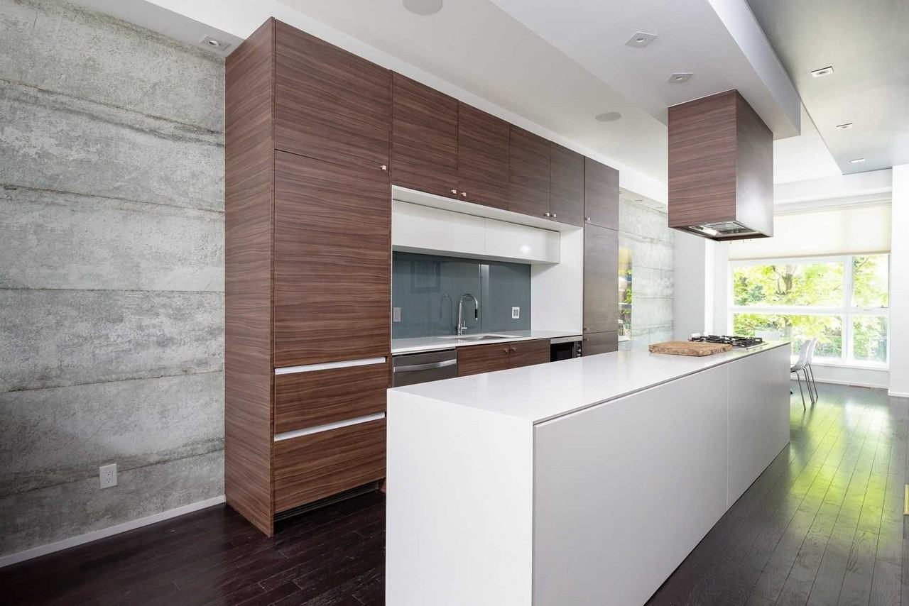 238 Manning Avenue - Photo 5 of 38