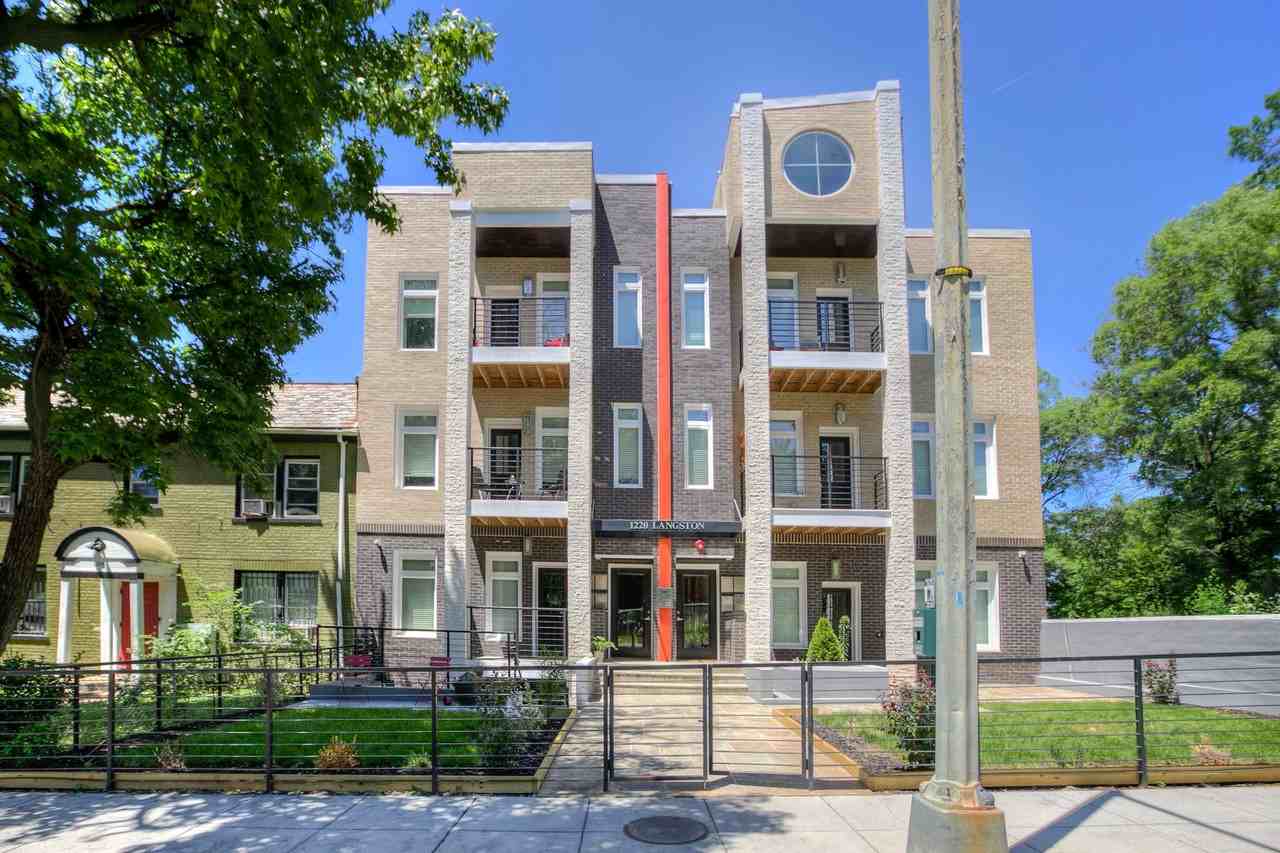 1220 19th St NE - Photo 2 of 50