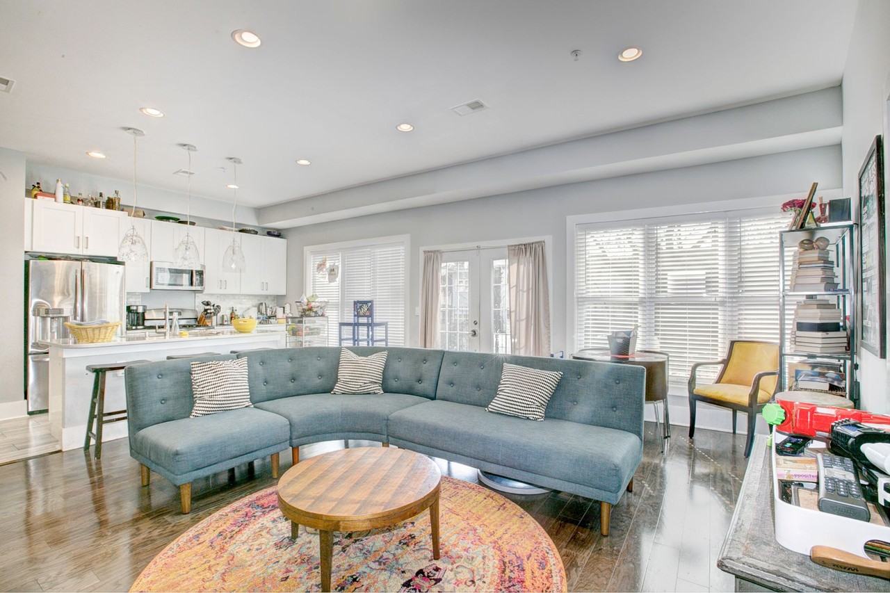 1220 19th St NE - Photo 6 of 50