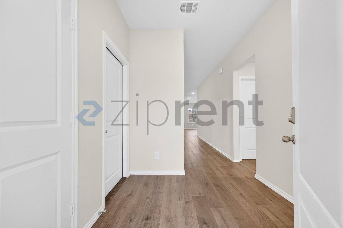 13137 Rich Ln - Photo 4 of 28