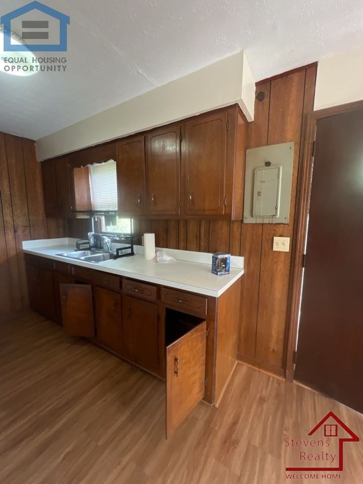 6051 Nashville Hwy - Photo 6 of 10