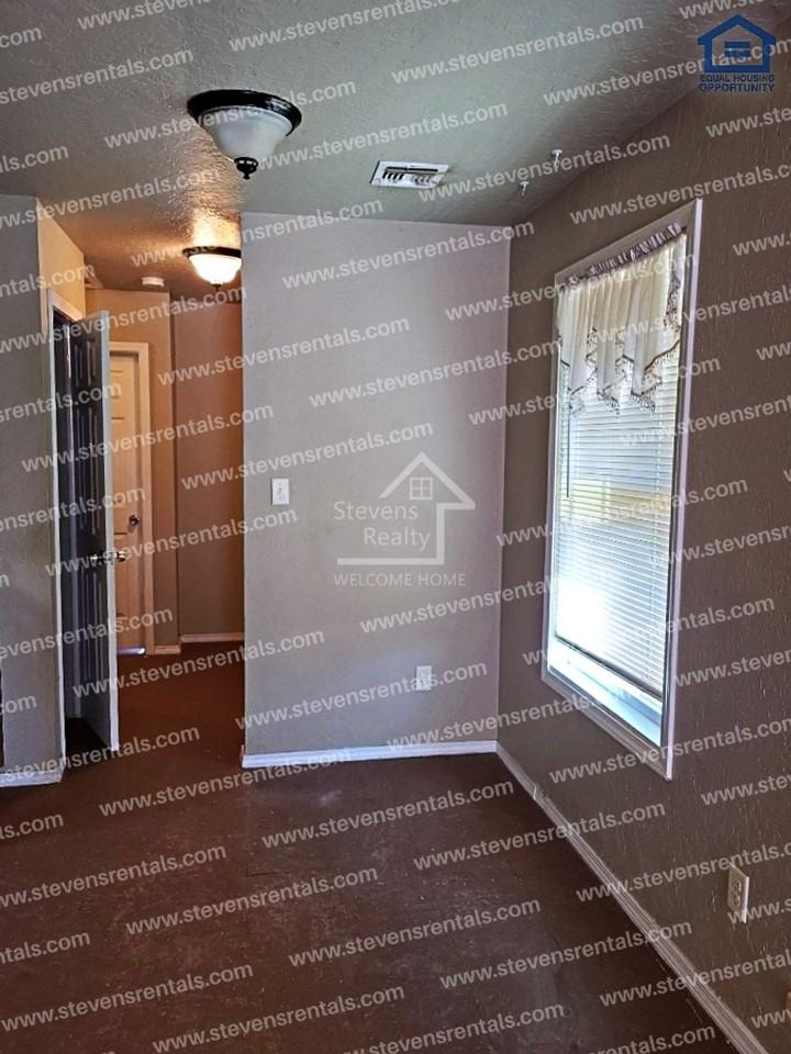 411 Sw Garfield Ave #B - Photo 5 of 21