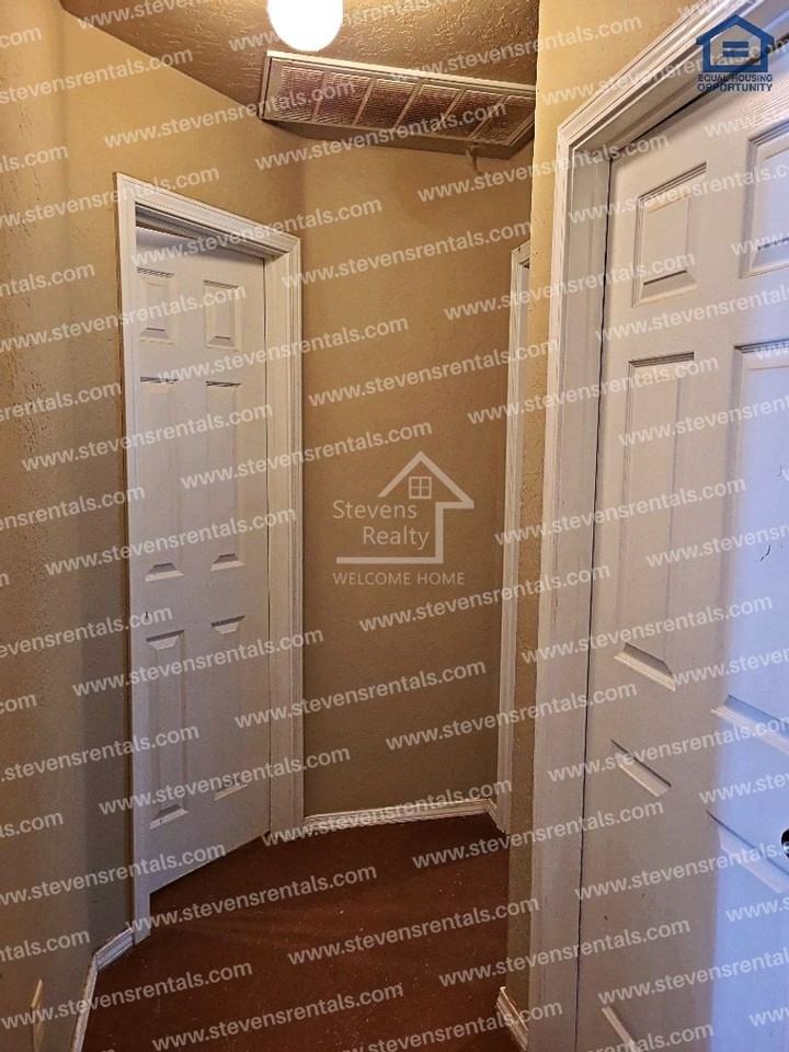 411 Sw Garfield Ave #B - Photo 7 of 21