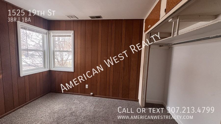 1525 19th St - Photo 5 of 15