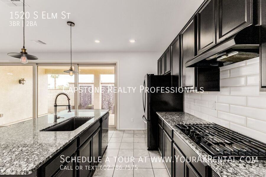 1520 S Elm St - Photo 2 of 19