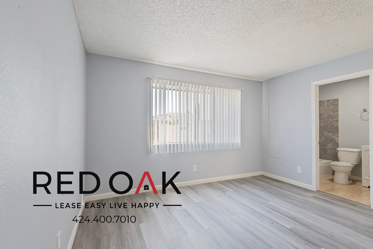 2448 N Eastern Ave #209 - Photo 4 of 14