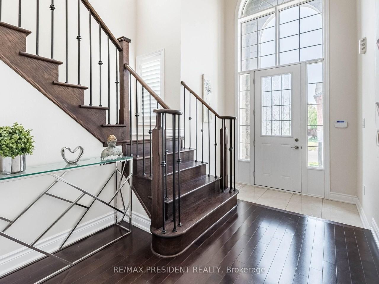 16 Monarch Drive - Photo 2 of 17