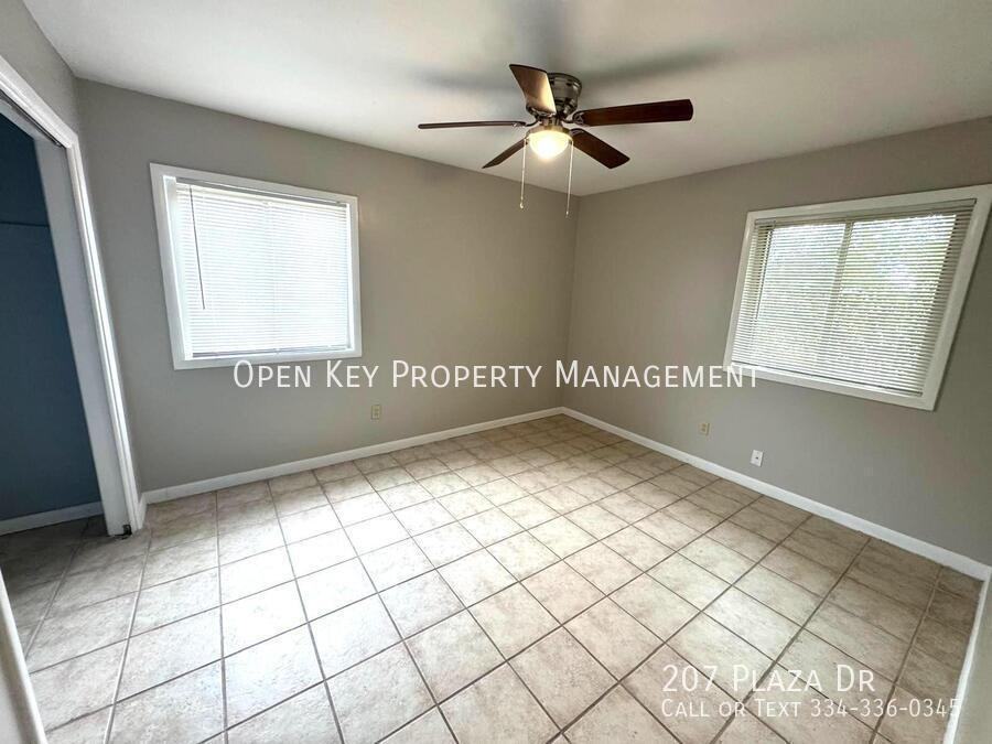 207 Plaza Dr - Photo 7 of 15