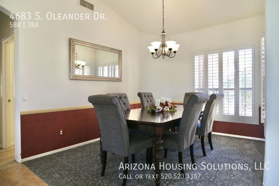 4683 S Oleander Dr - Photo 2 of 36