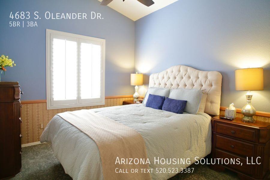 4683 S Oleander Dr - Photo 4 of 36