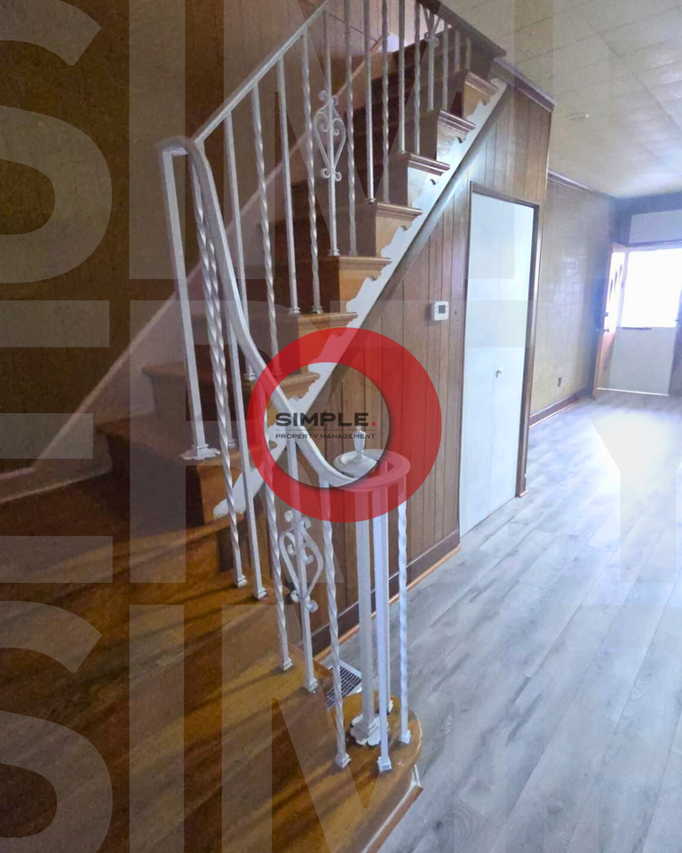 1040 Madison Ave - Photo 6 of 18