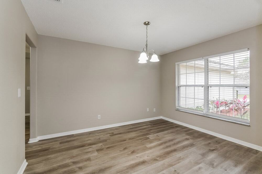 942 Cork Oak Ln - Photo 6 of 16