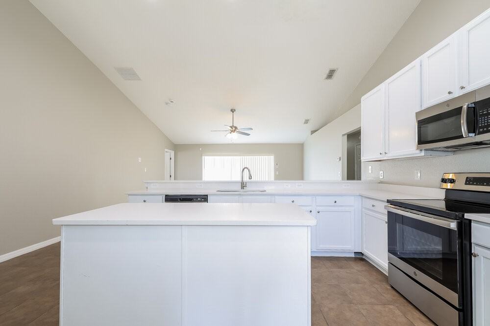 4619 Woodford Dr - Photo 7 of 16