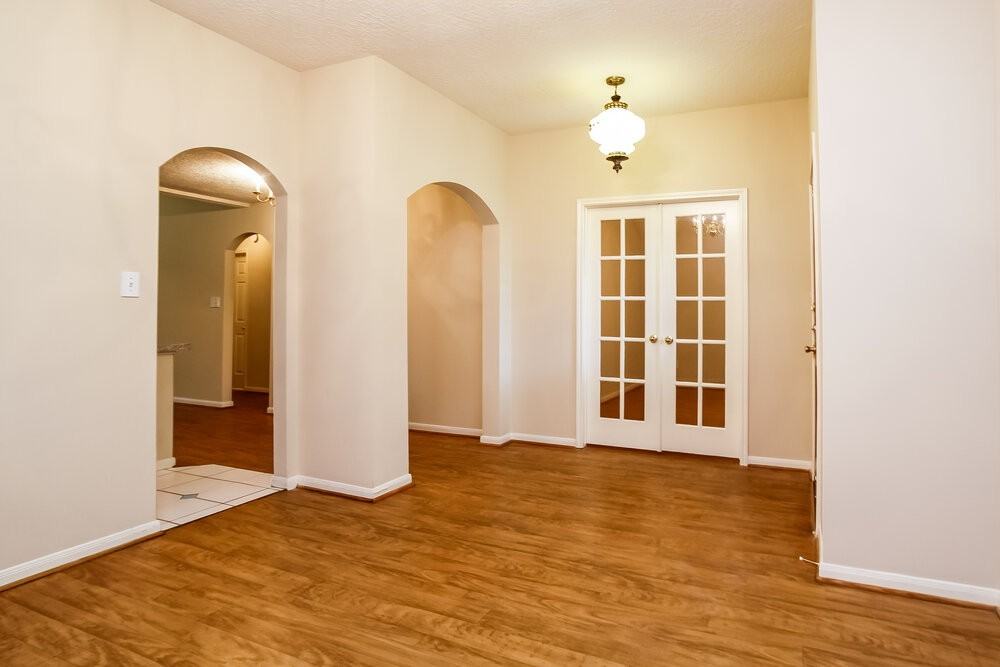 18714 Timber Spring Dr - Photo 6 of 20