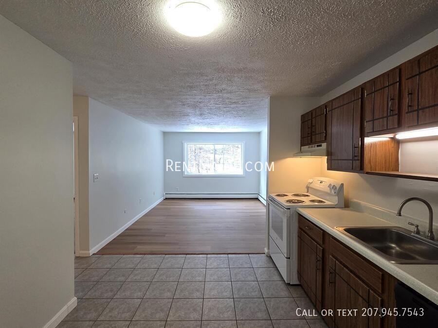 10 Tall Pines Dr #15 - Photo 4 of 18