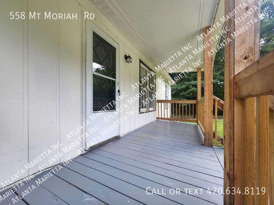 558 Mount Moriah Rd - Photo 5 of 36