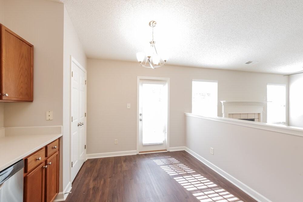 4089 Counselors Dr - Photo 7 of 16