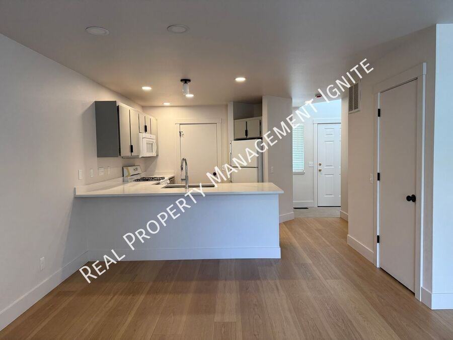 1972 Ne Sams Loop #4 - Photo 5 of 14