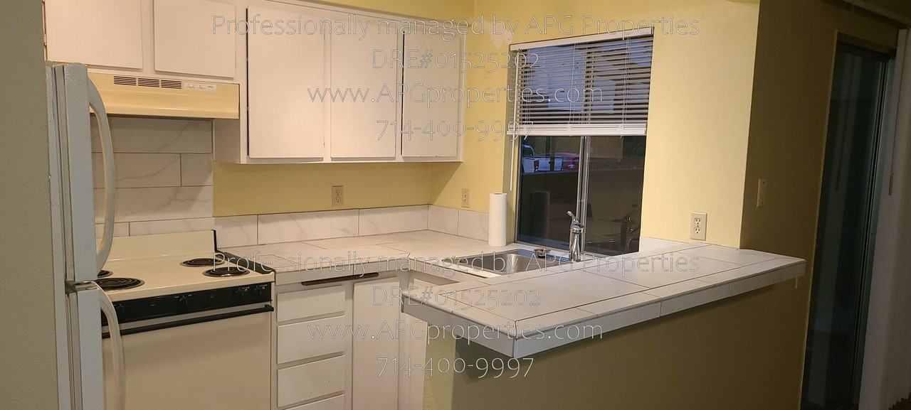 1311 Caminito Gabaldon #E - Photo 4 of 20