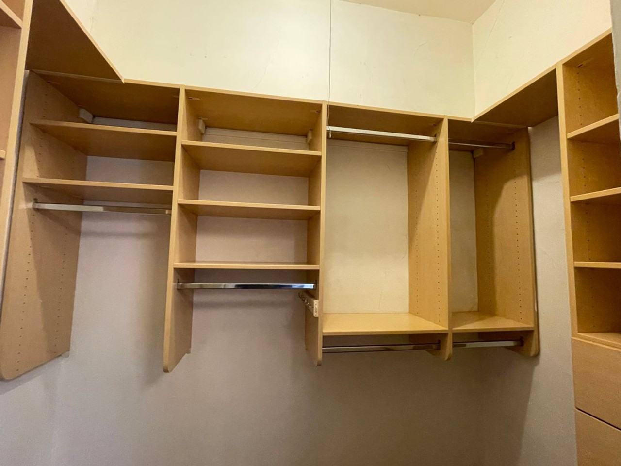 2937 Scott St - Photo 5 of 43