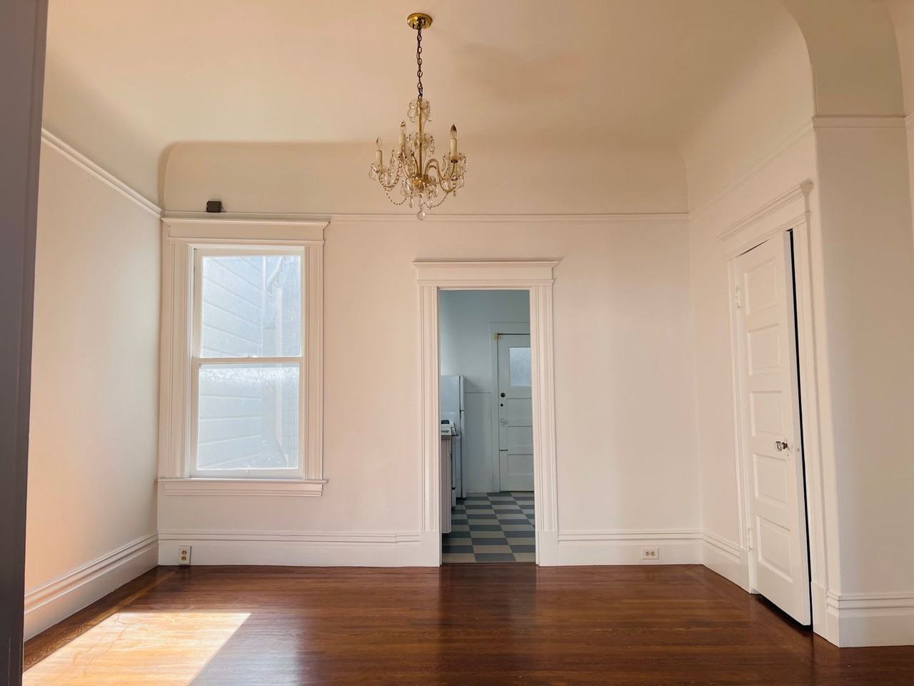 2937 Scott St - Photo 7 of 43