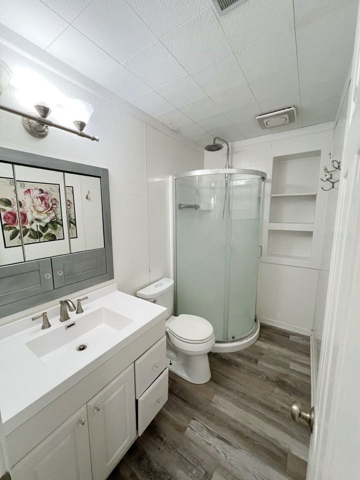 7715 W 96th Ter - Photo 4 of 16