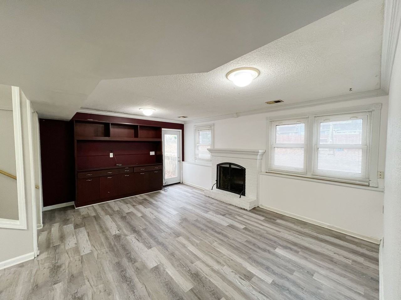 7715 W 96th Ter - Photo 5 of 16