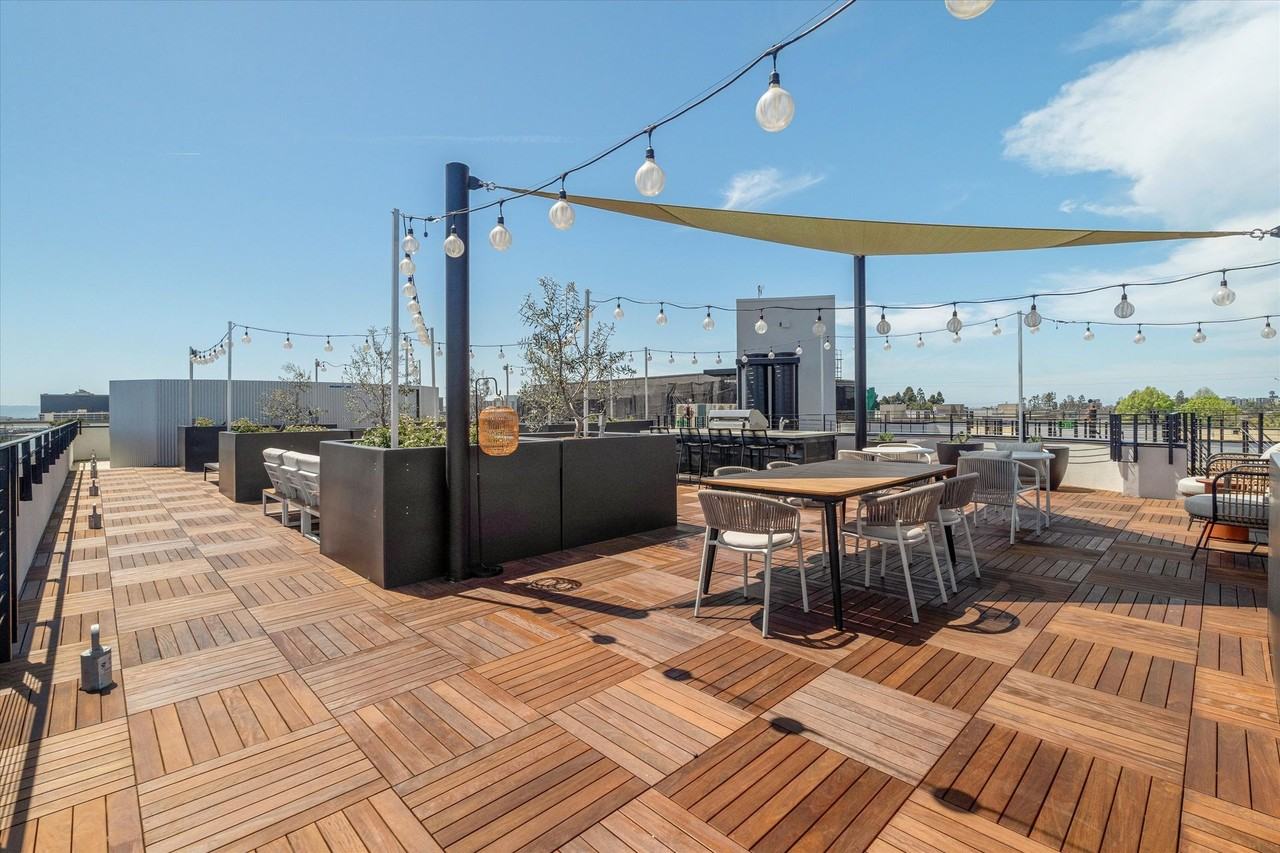 8833 Reading Ave Apartments - Photo 5 of 50