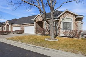 featured image of 349 E Brayden Way