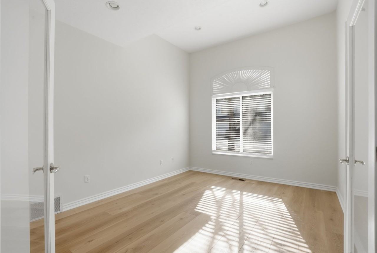 349 E Brayden Way - Photo 5 of 26