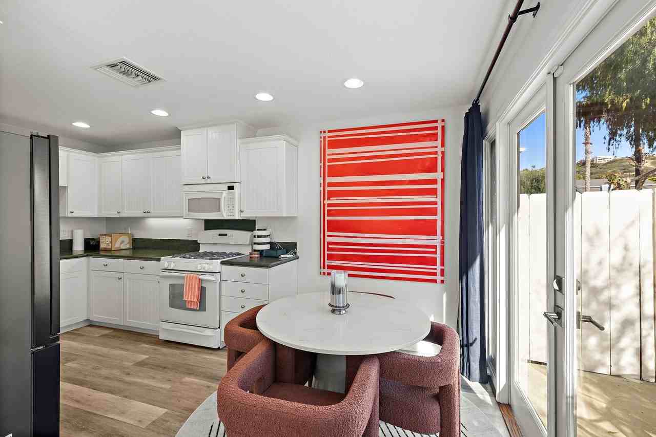 146 Avenida Barcelona - Photo 7 of 20