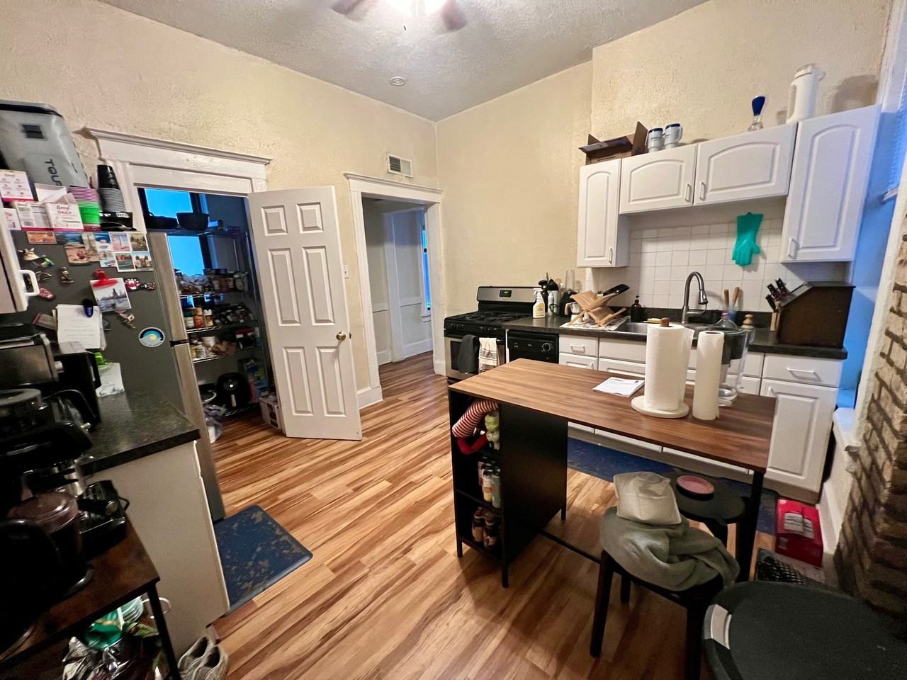 2852 North Clark Street #3 - Photo 3 of 13