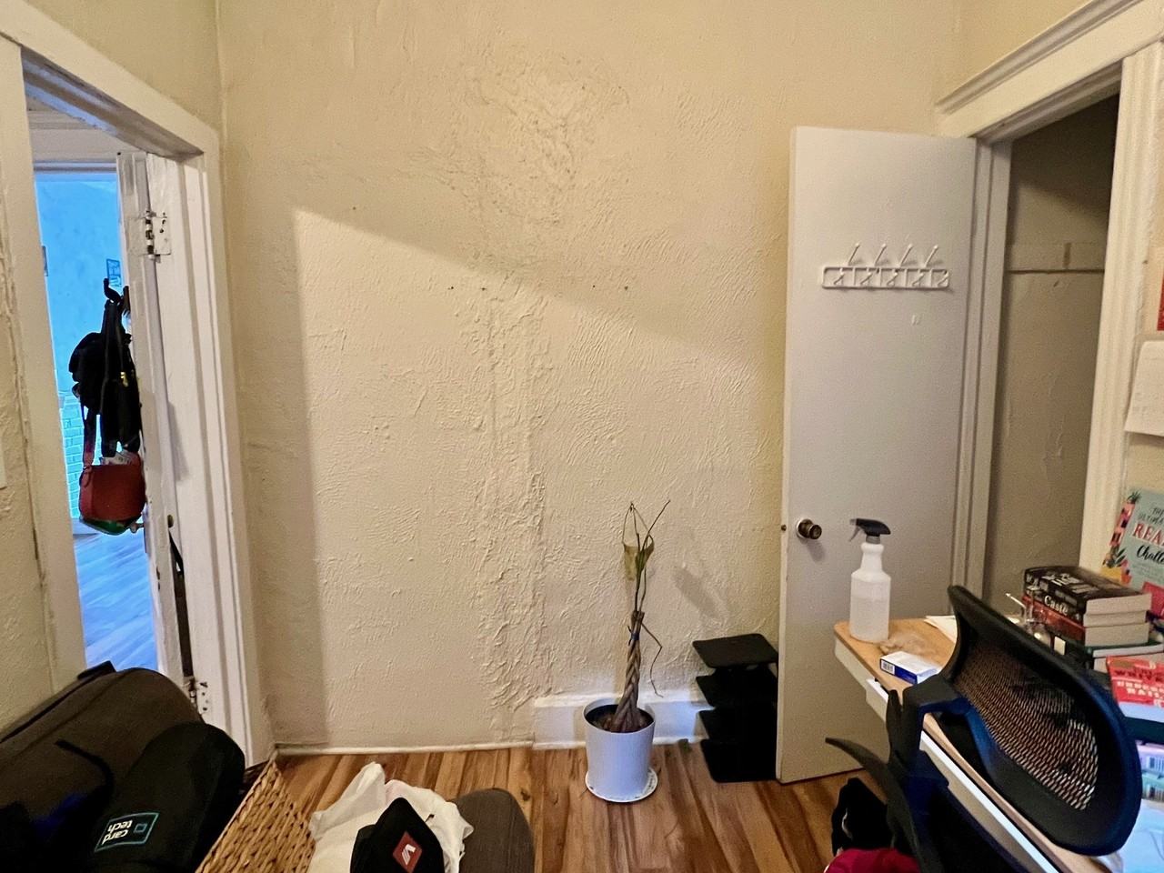 2852 North Clark Street #3 - Photo 5 of 13