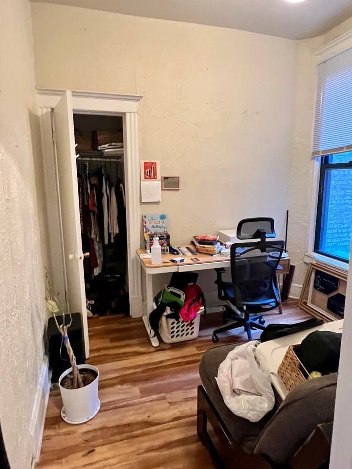 2852 North Clark Street #3 - Photo 6 of 13