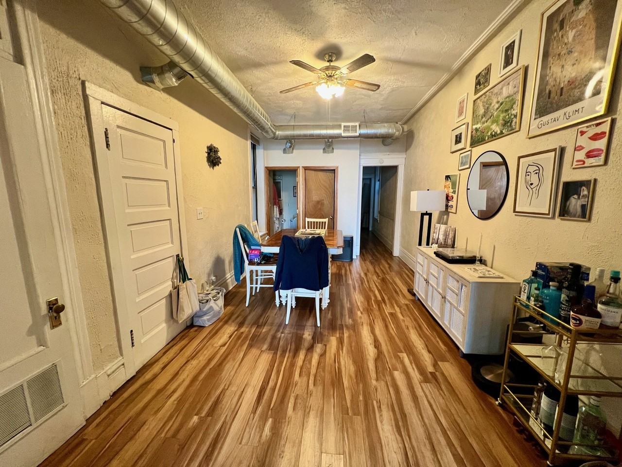 2852 North Clark Street #3 - Photo 4 of 13