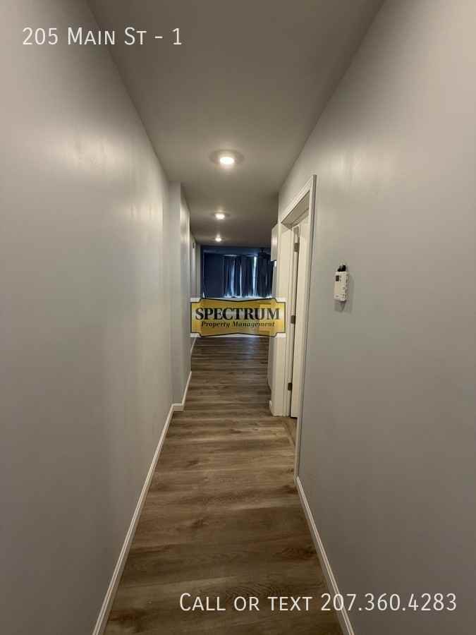 205 Main St #1 - Photo 3 of 8