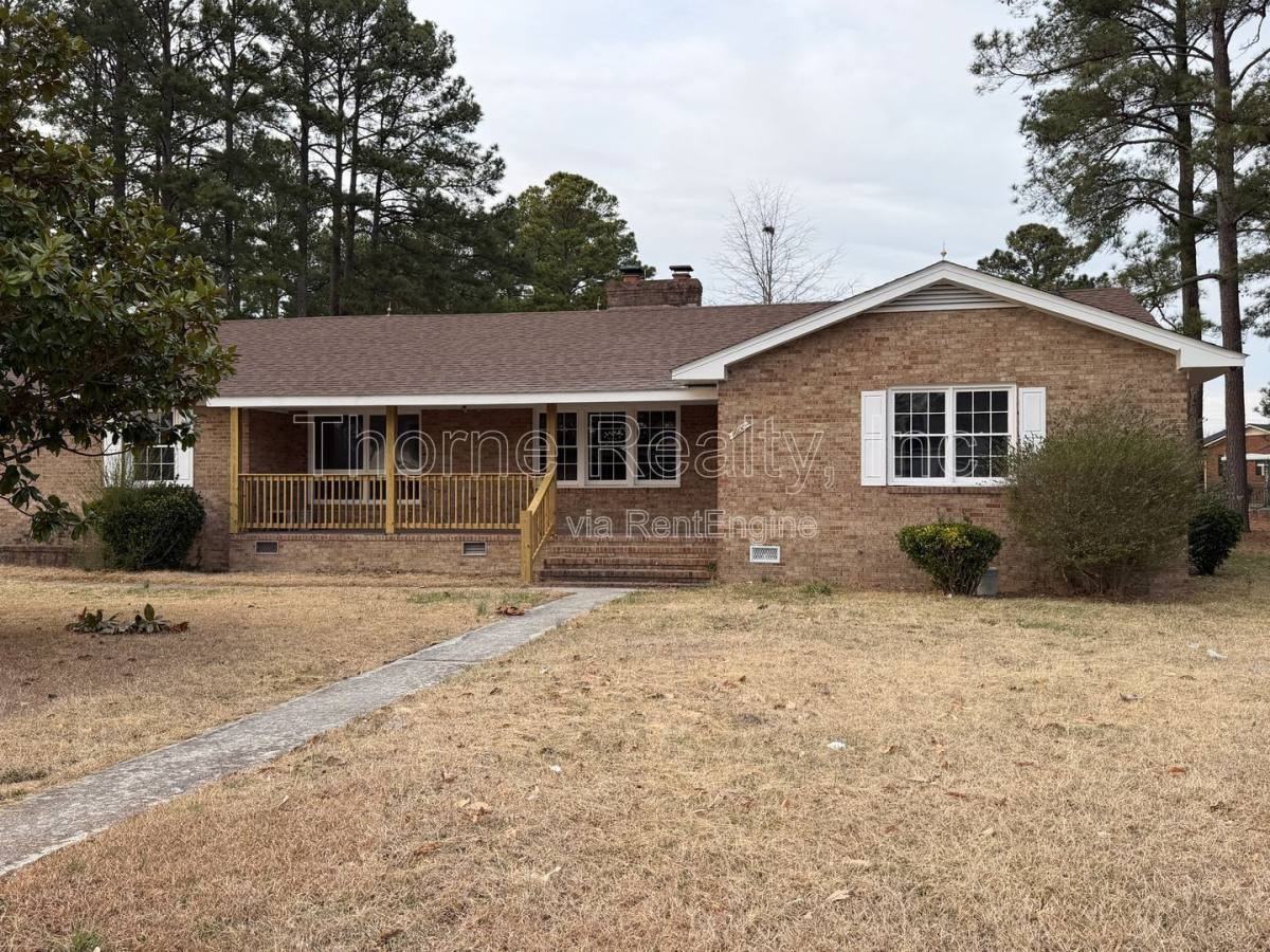 1600 King Cir - Photo 3 of 10