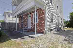 featured image of 156 Urban Ave ##3